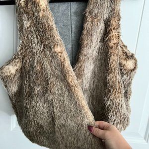 Aerie One Size Fur Vest